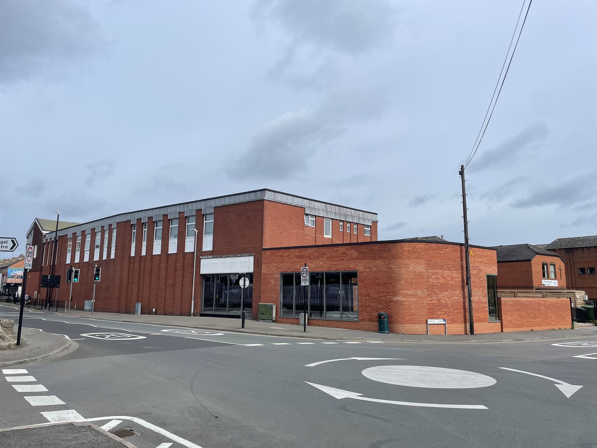 New Ground Unit Behind Hospice in the Weald: From Shop to Residential?