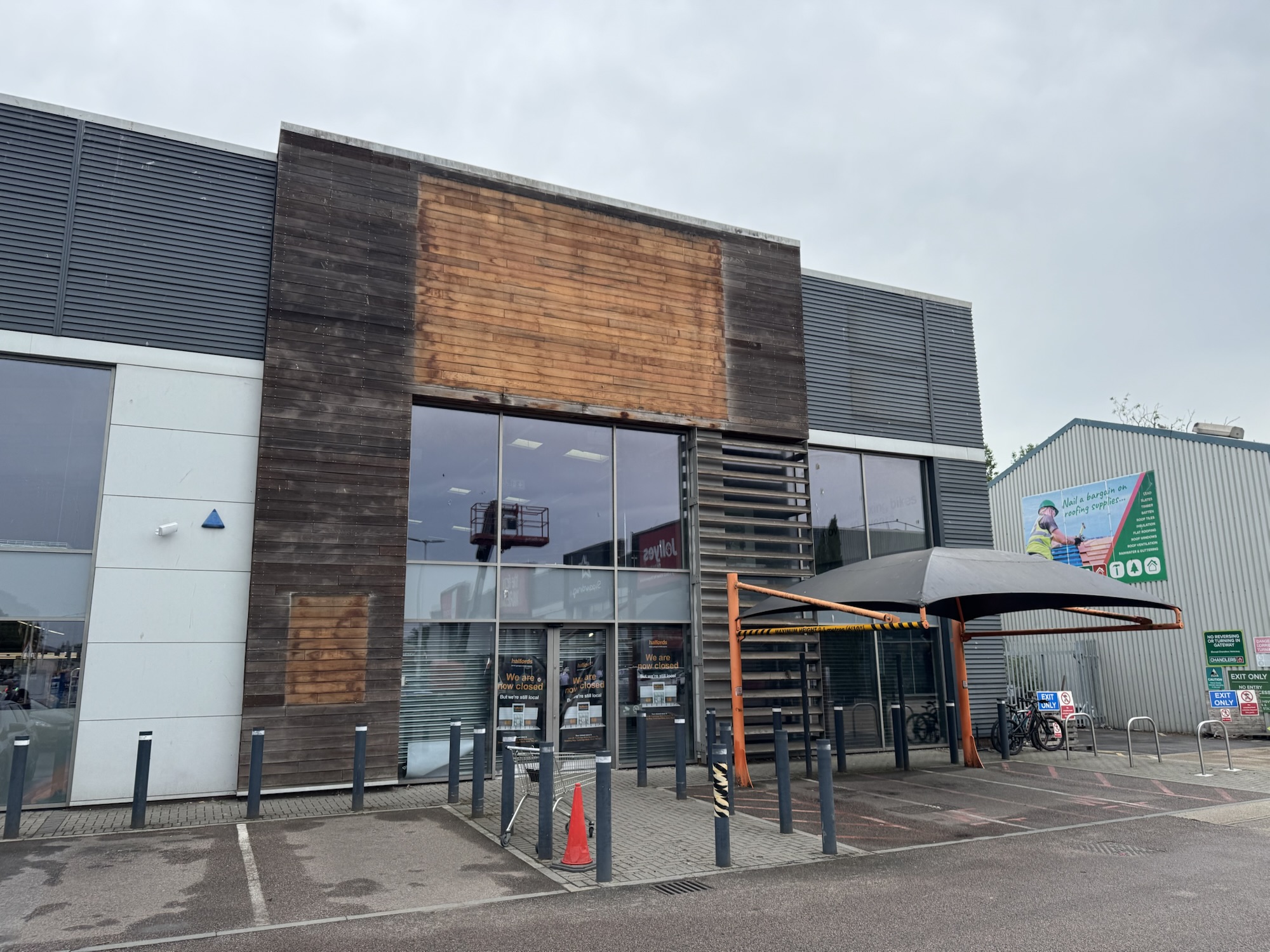 Halfords Closure
