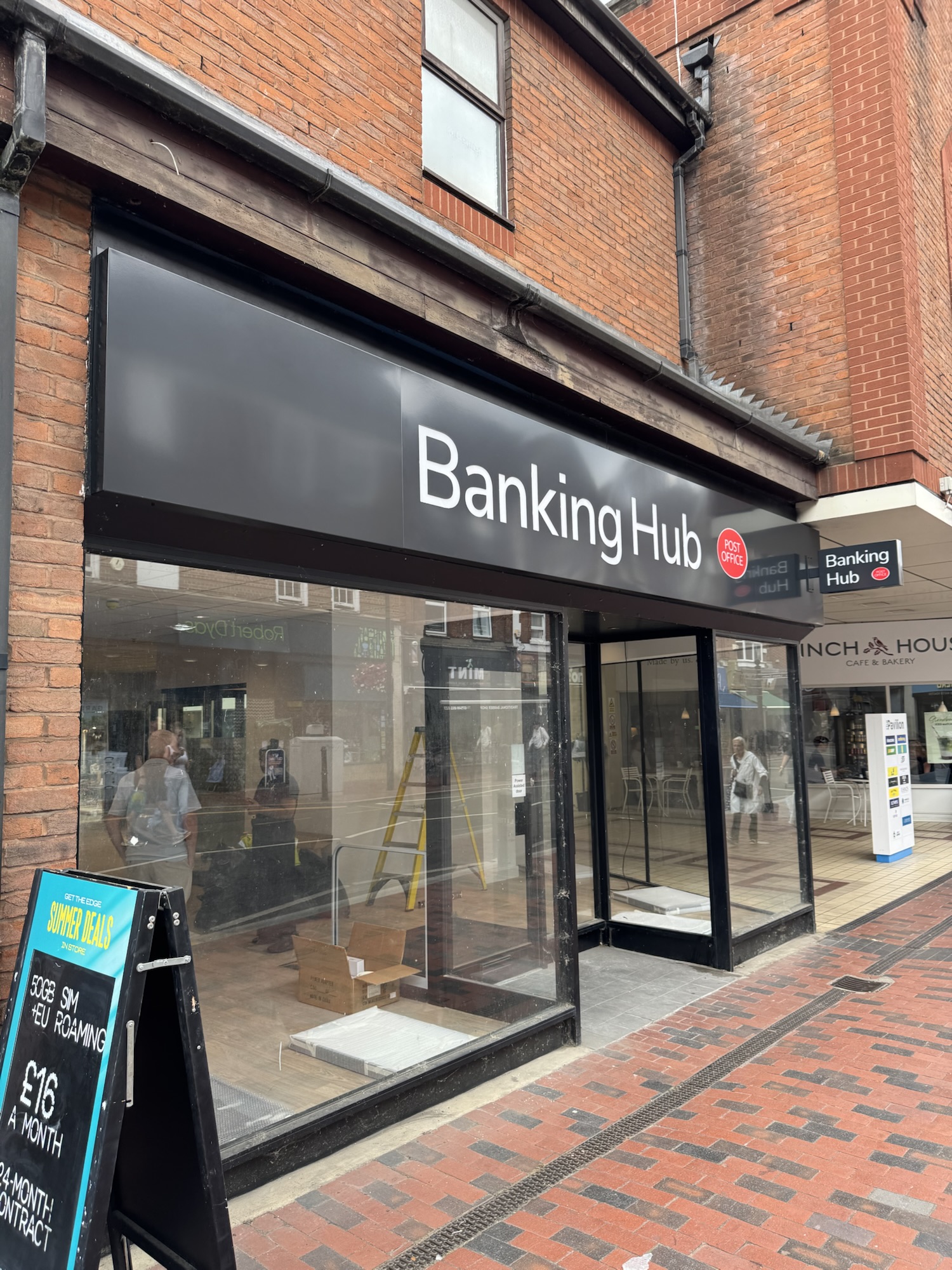 Tonbridge Banking Hub Prepares to Open in Centre of High Street